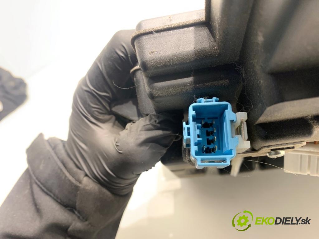 HONDA CR-V III SUV 2009 103 kW 2.2 i-CTDi 4WD (RE6) 2204 subwoofer TS-X2502ZH (Audio zariadenie)