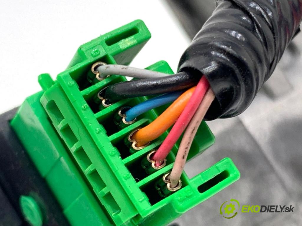 HONDA CR-V III SUV 2009 103 kW 2.2 i-CTDi 4WD (RE6) 2204 spínačka  (Spínací skříňka)