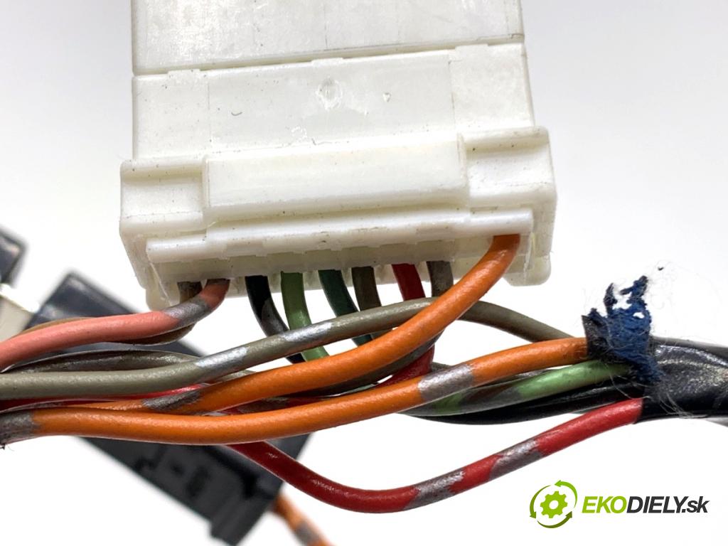 HONDA CR-V III SUV 2009 103 kW 2.2 i-CTDi 4WD (RE6) 2204 SPÍNAČE: volantu