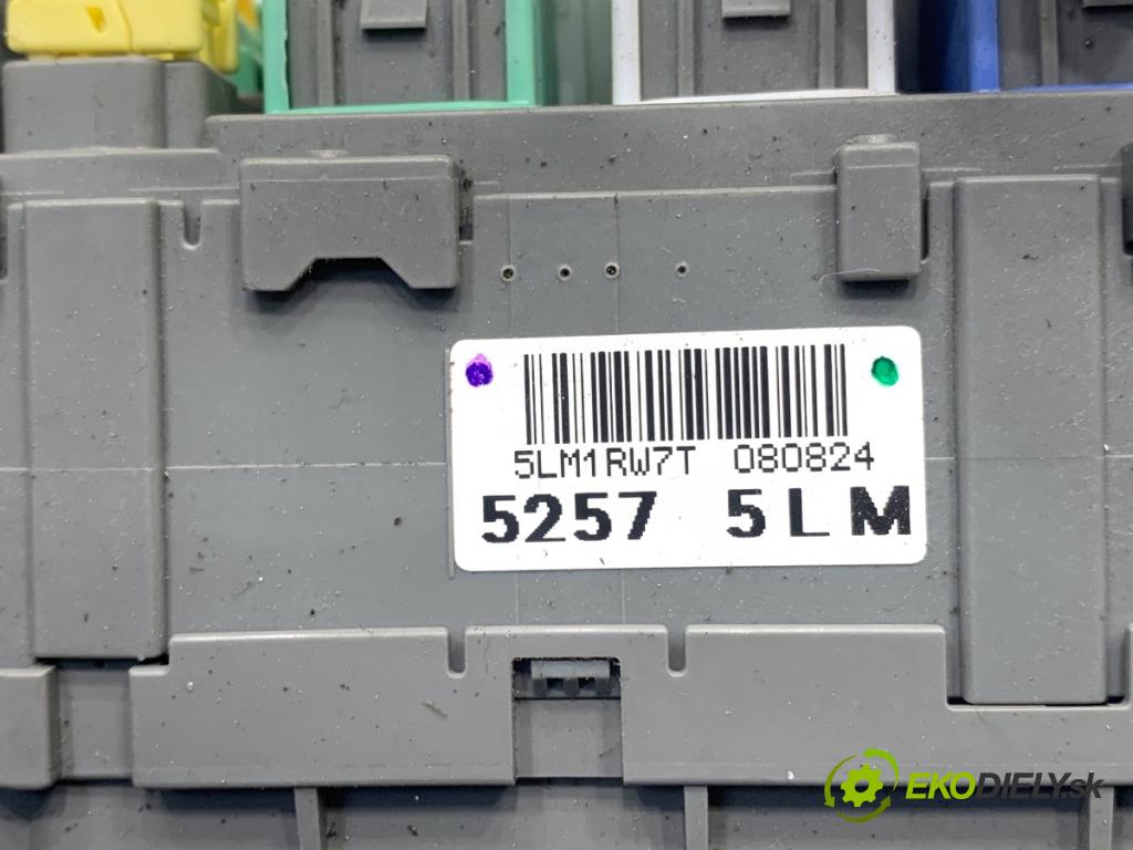 HONDA CR-V III SUV 2009 103 kW 2.2 i-CTDi 4WD (RE6) 2204 Modul BSI 52575LM (Poistková skrinka)