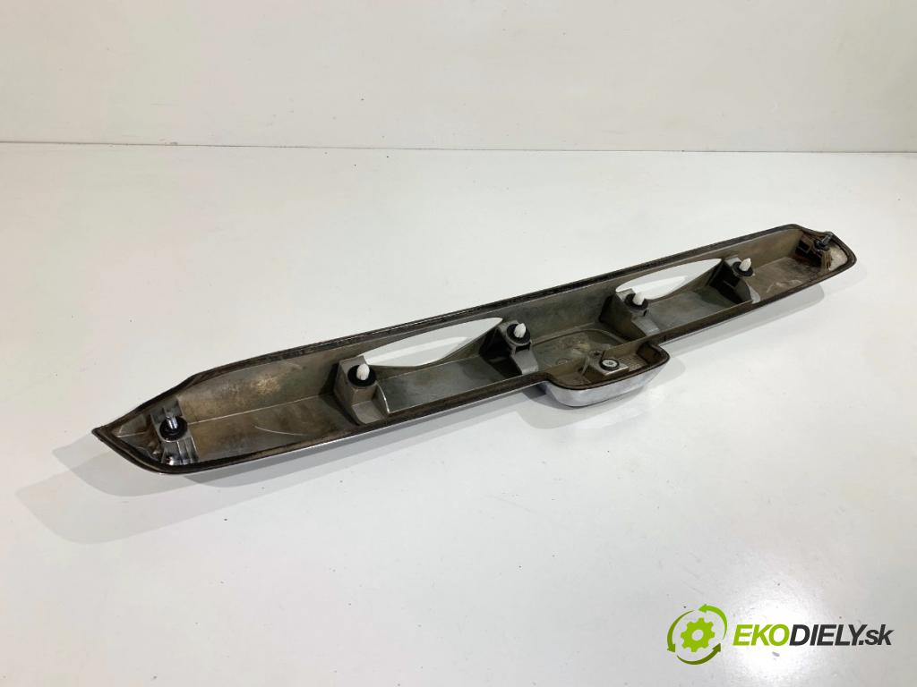 HONDA CR-V III SUV 2009 103 kW 2.2 i-CTDi 4WD (RE6) 2204 Lišta dverí zad 74890-SWW-E012-C1