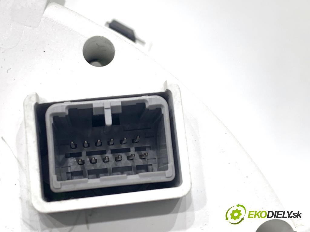 HONDA CR-V III SUV 2009 103 kW 2.2 i-CTDi 4WD (RE6) 2204 prístrojovka HR0359476 (Přístrojová deska)