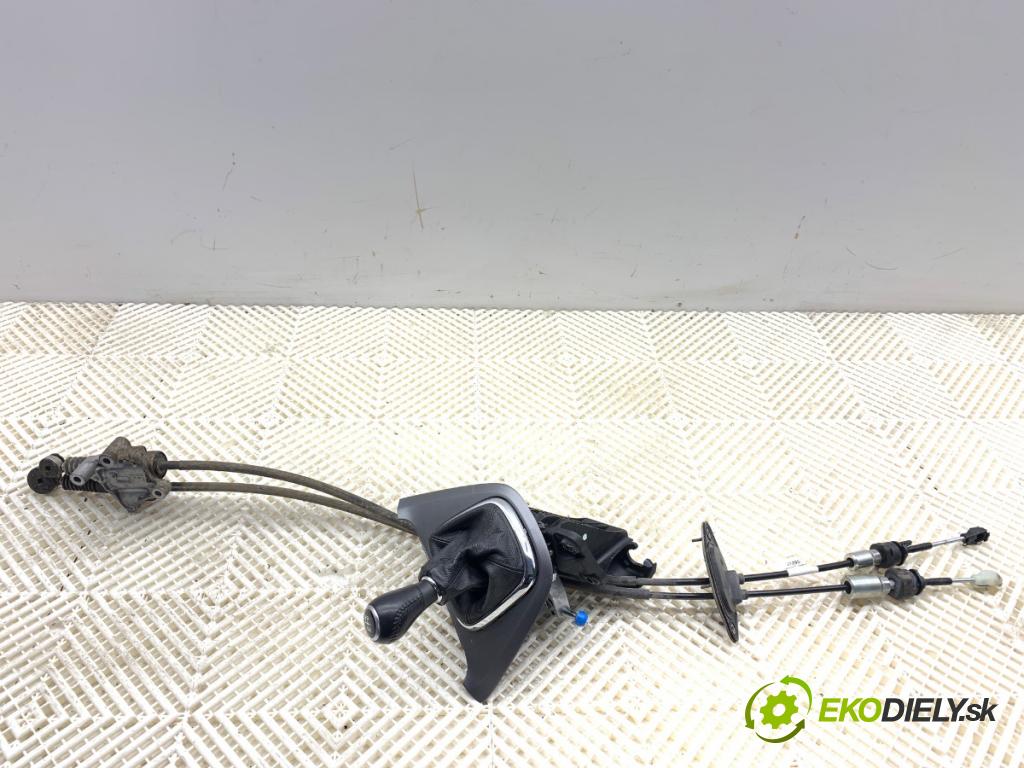 HONDA CR-V III SUV 2009 103 kW 2.2 i-CTDi 4WD (RE6) 2204 kulisa  (Řadicí páka (kulisa) )