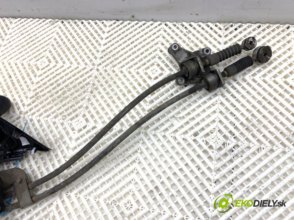 HONDA CR-V III SUV 2009 103 kW 2.2 i-CTDi 4WD (RE6) 2204 Kulisa  (Rýchlostná páka (kulisa))