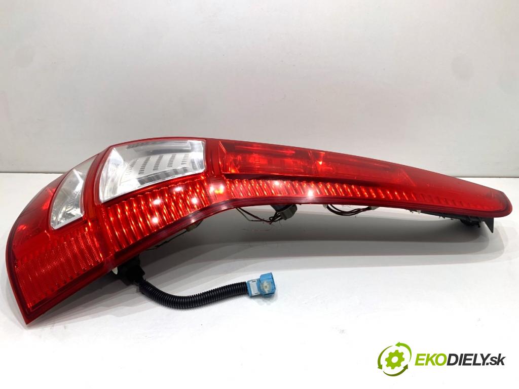 HONDA CR-V III SUV 2009 103 kW 2.2 i-CTDi 4WD (RE6) 2204 světlo pravý zadní část 