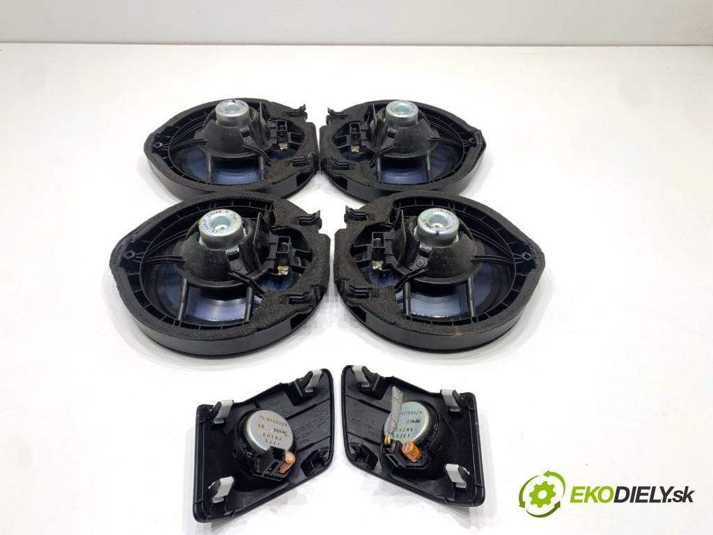 HONDA CR-V III SUV 2009 103 kW 2.2 i-CTDi 4WD (RE6) 2204 reproduktory