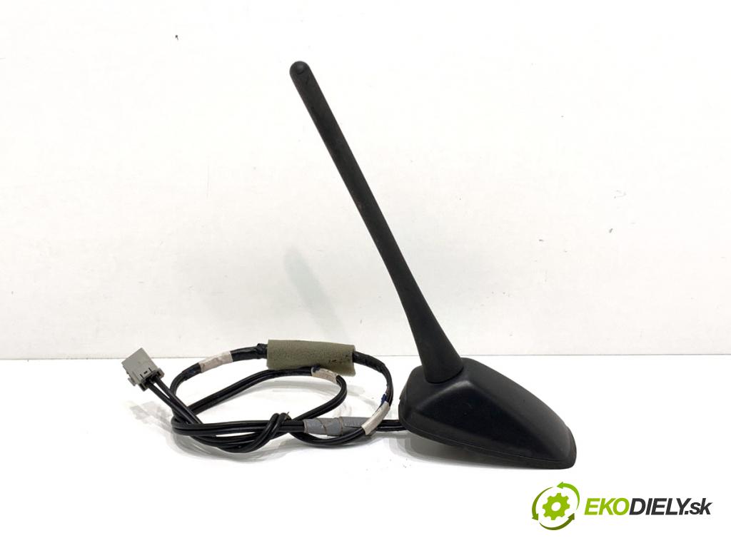 HONDA CR-V III SUV 2009 103 kW 2.2 i-CTDi 4WD (RE6) 2204 ANTENA