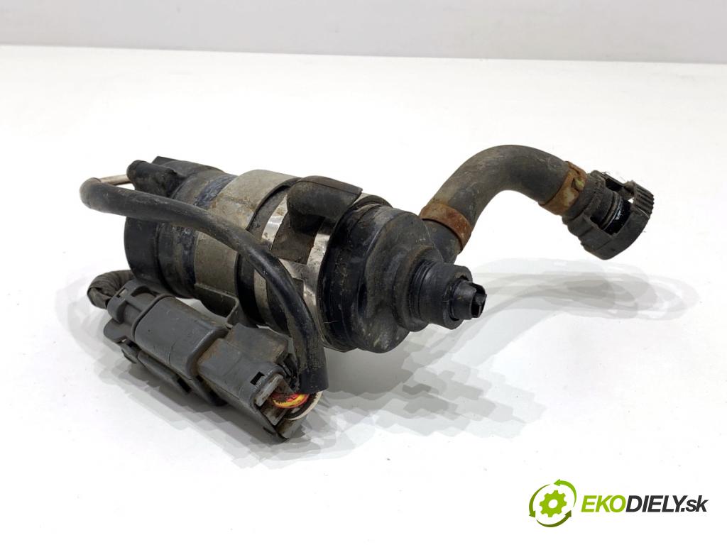 HONDA CR-V III SUV 2009 103 kW 2.2 i-CTDi 4WD (RE6) 2204 motorek ostřikovače  (Motorek ostřikovačů)