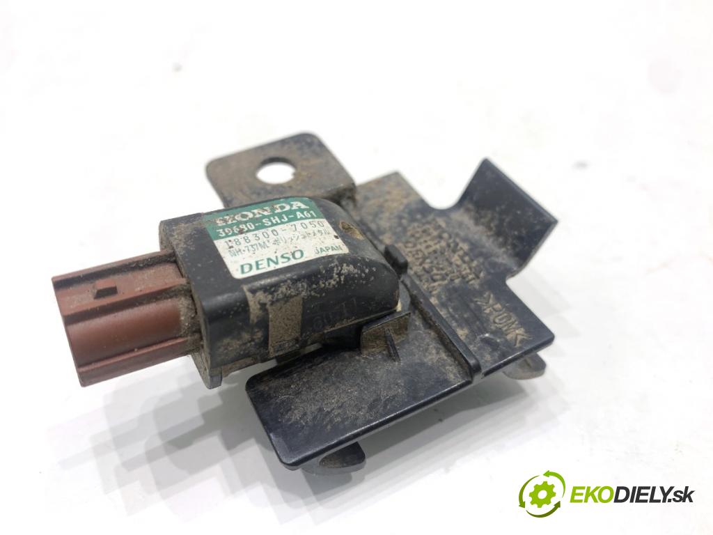 HONDA CR-V III SUV 2009 103 kW 2.2 i-CTDi 4WD (RE6) 2204 snímač PDC 39680-SHJ-A61