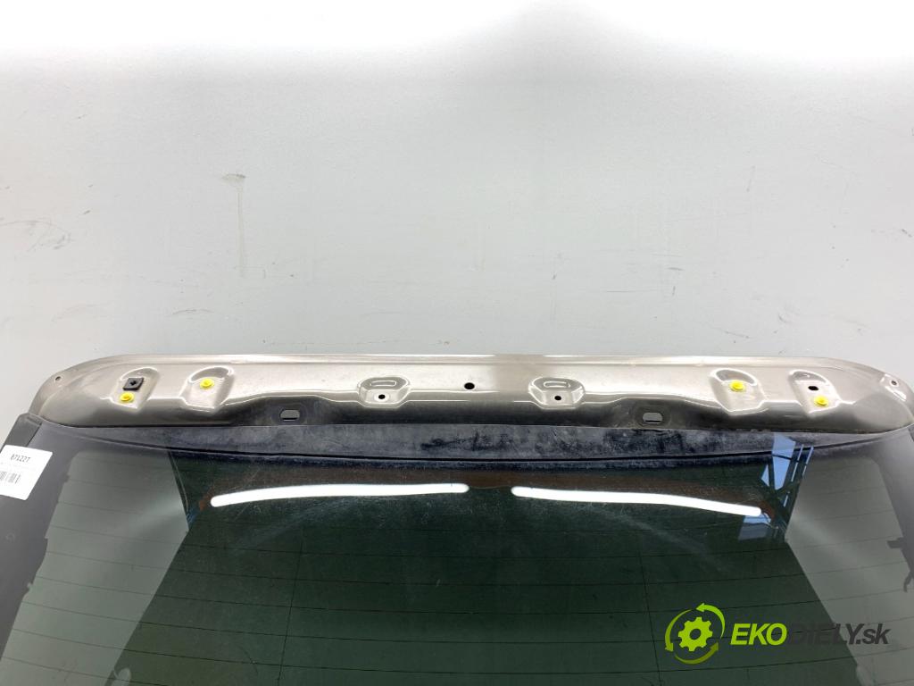 AUDI A6 C7 Kombi 2012 120 kW 2.0 TDI 1968 kapota zad