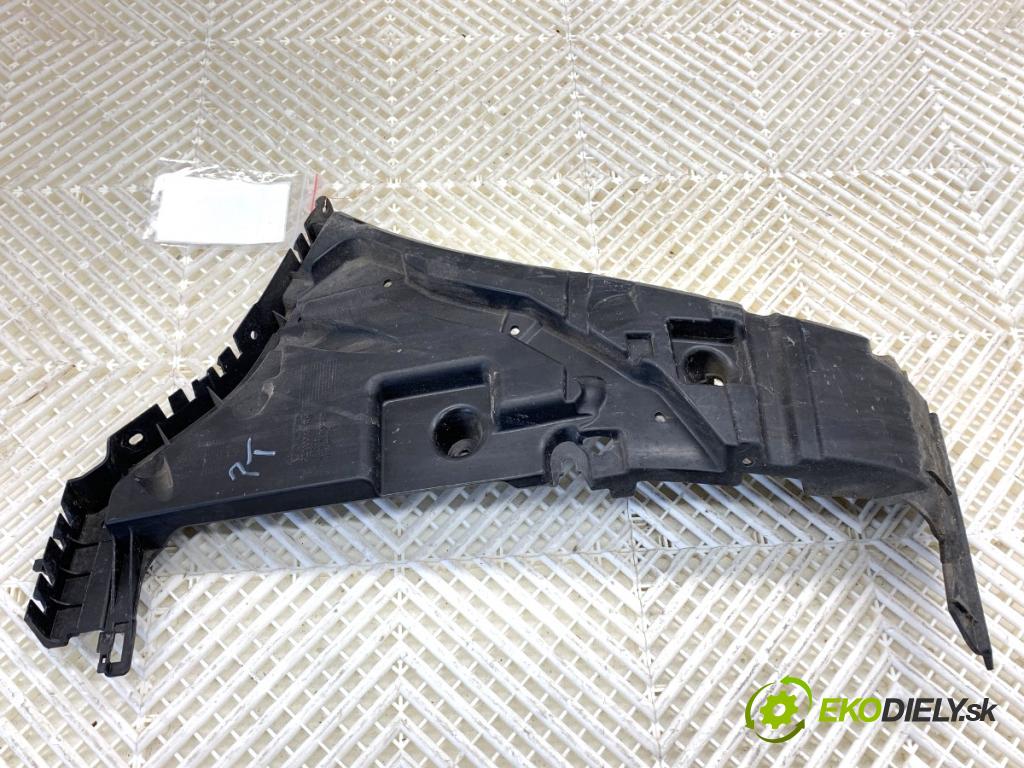 VOLVO XC60 II SUV 2020 173 kW B5 Mild-Hybrid AWD 1969 Úchyt nárazníka pravy zad 32296033