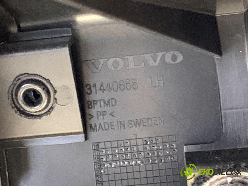 VOLVO XC60 II SUV 2020 173 kW B5 Mild-Hybrid AWD 1969 ča kufra levý 31440665
