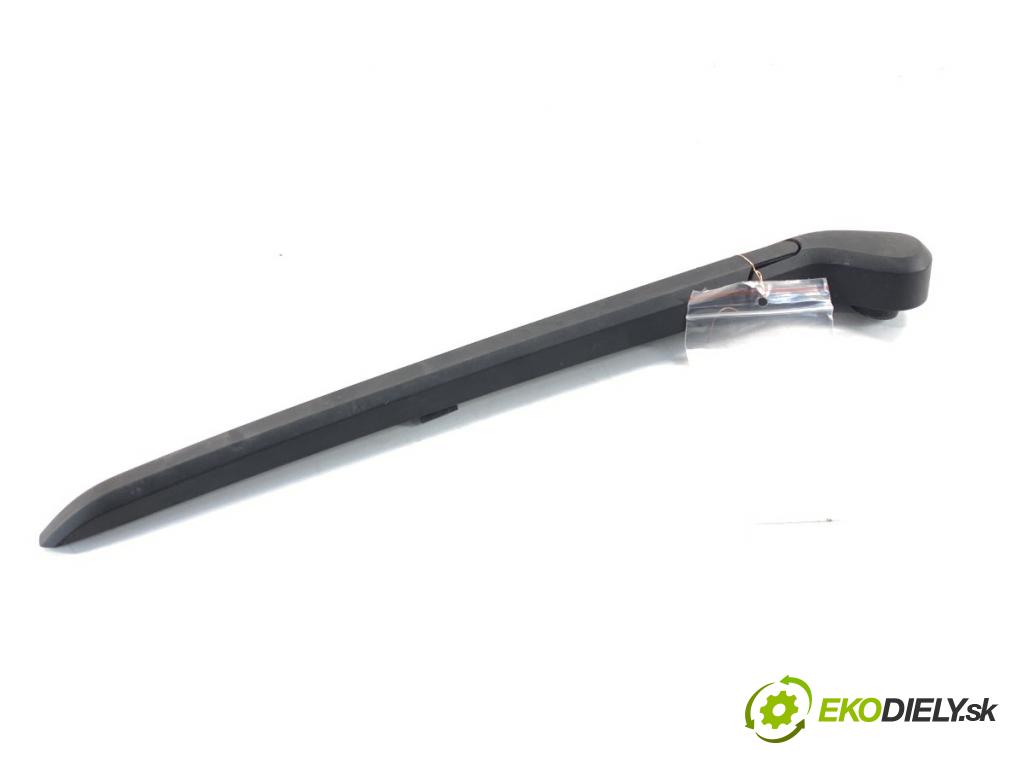 VOLVO XC60 II SUV 2020 173 kW B5 Mild-Hybrid AWD 1969 Rameno stierače zad 