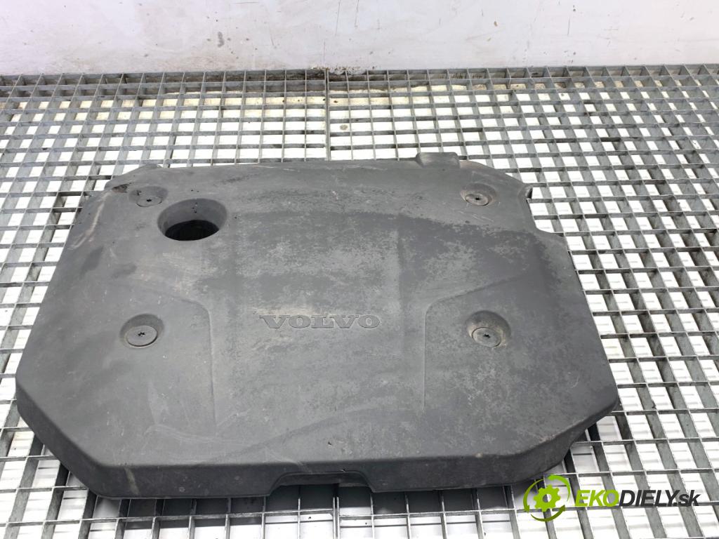 VOLVO XC60 II SUV 2020 173 kW B5 Mild-Hybrid AWD 1969 Kryt Motor  (Kryt motora)