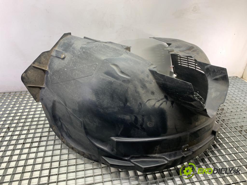 VOLVO XC60 II SUV 2020 173 kW B5 Mild-Hybrid AWD 1969 podblatník pravý přední část 31694870