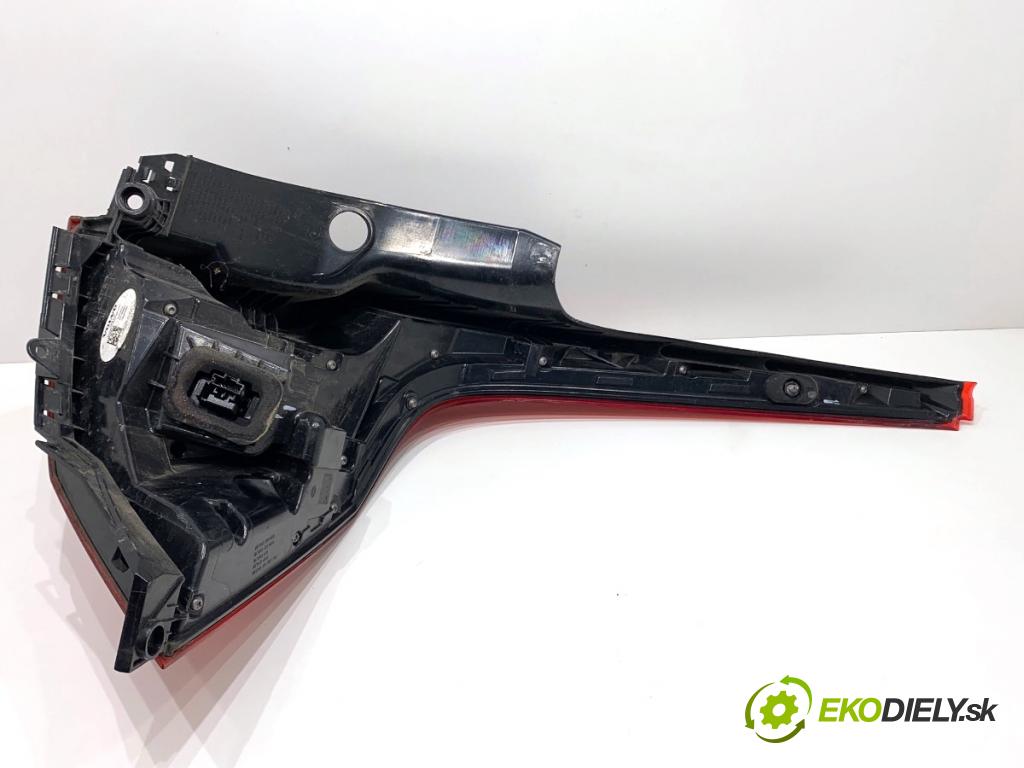 VOLVO XC60 II SUV 2020 173 kW B5 Mild-Hybrid AWD 1969 Svetlo ľavy zad 32228914