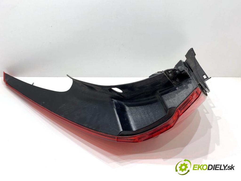 VOLVO XC60 II SUV 2020 173 kW B5 Mild-Hybrid AWD 1969 Svetlo ľavy zad 32228914