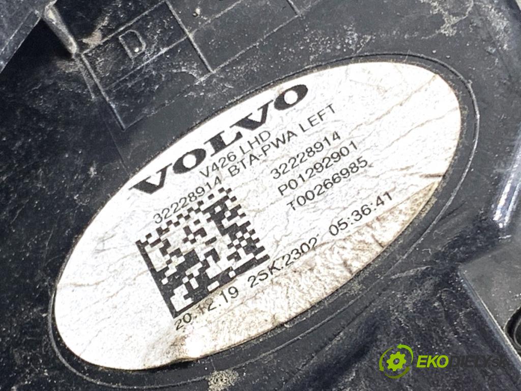VOLVO XC60 II SUV 2020 173 kW B5 Mild-Hybrid AWD 1969 světlo levý zadní část 32228914