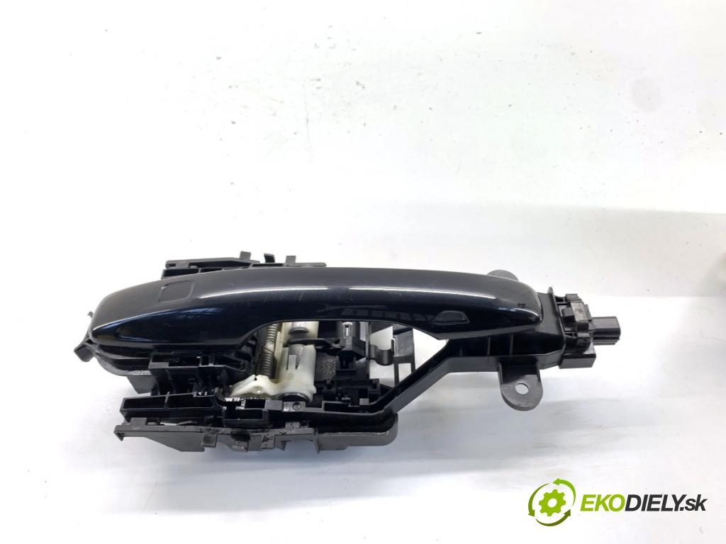 VOLVO XC60 II SUV 2020 173 kW B5 Mild-Hybrid AWD 1969 Kľučka vonkajšia pravy zad