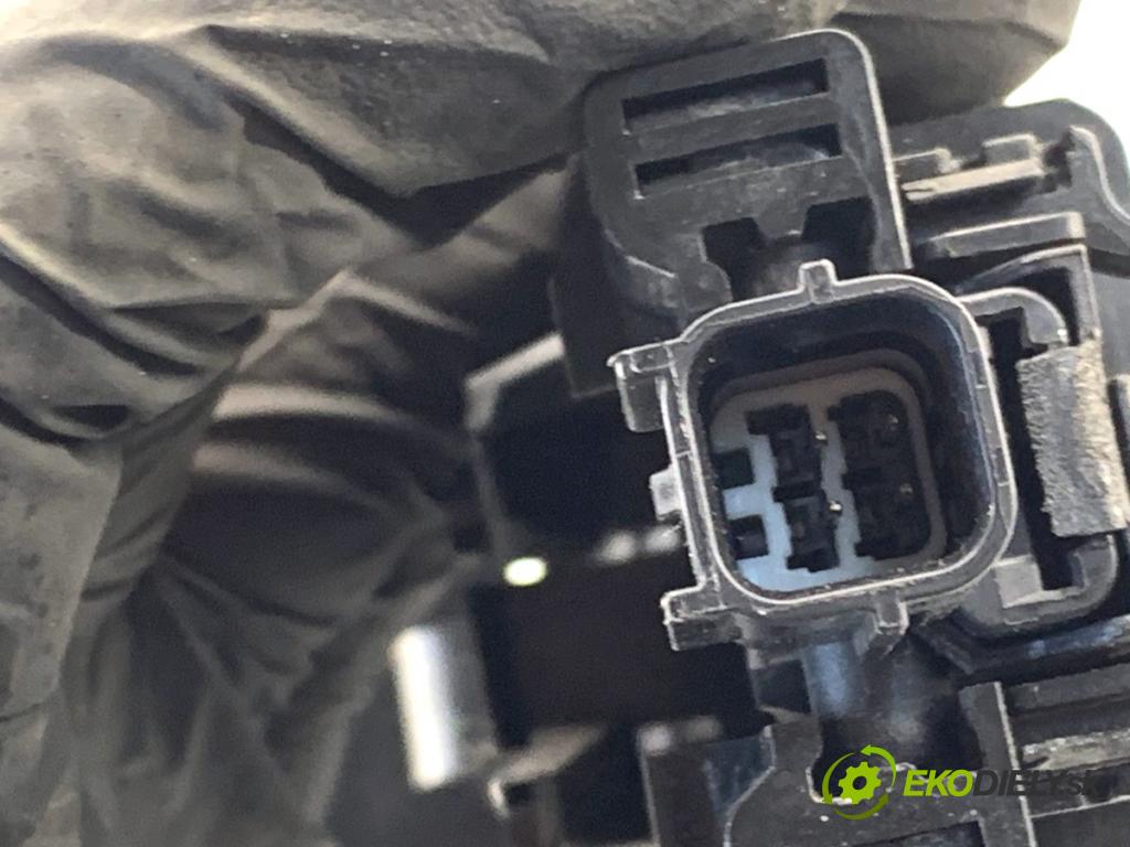 VOLVO XC60 II SUV 2020 173 kW B5 Mild-Hybrid AWD 1969 klika vnejší levý zadní část