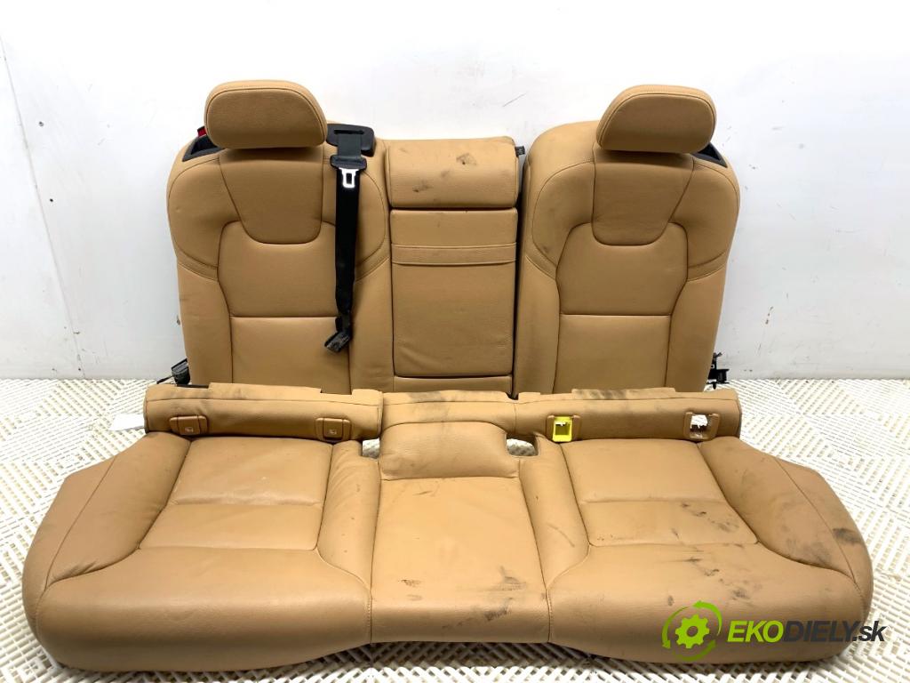 VOLVO XC60 II SUV 2020 173 kW B5 Mild-Hybrid AWD 1969 Sedadlo druhý rad 
