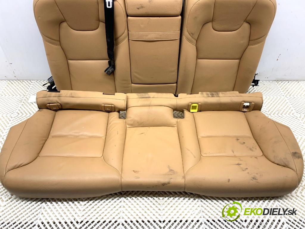 VOLVO XC60 II SUV 2020 173 kW B5 Mild-Hybrid AWD 1969 Sedadlo druhý rad
