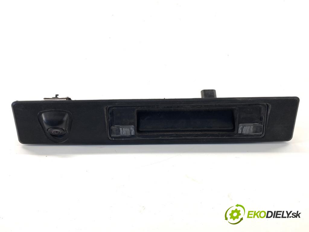 VOLVO XC60 II SUV 2020 173 kW B5 Mild-Hybrid AWD 1969 KAMERA Kľučka dverí zad 31675542