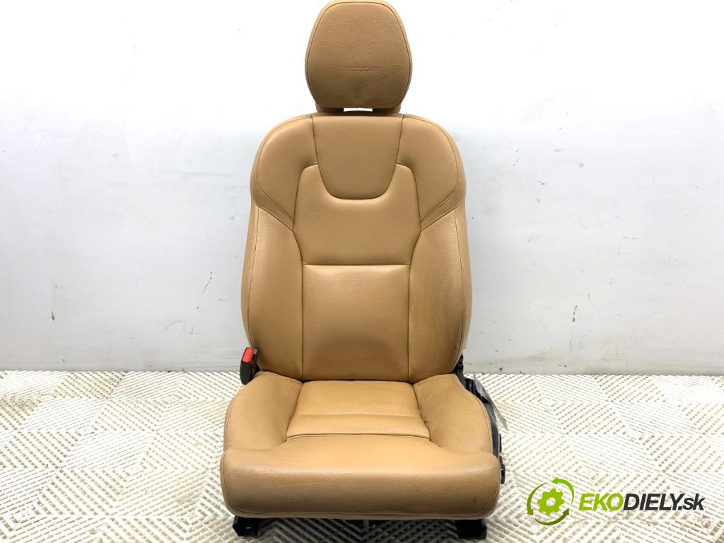 VOLVO XC60 II SUV 2020 173 kW B5 Mild-Hybrid AWD 1969 Sedadlo ľavy predný 