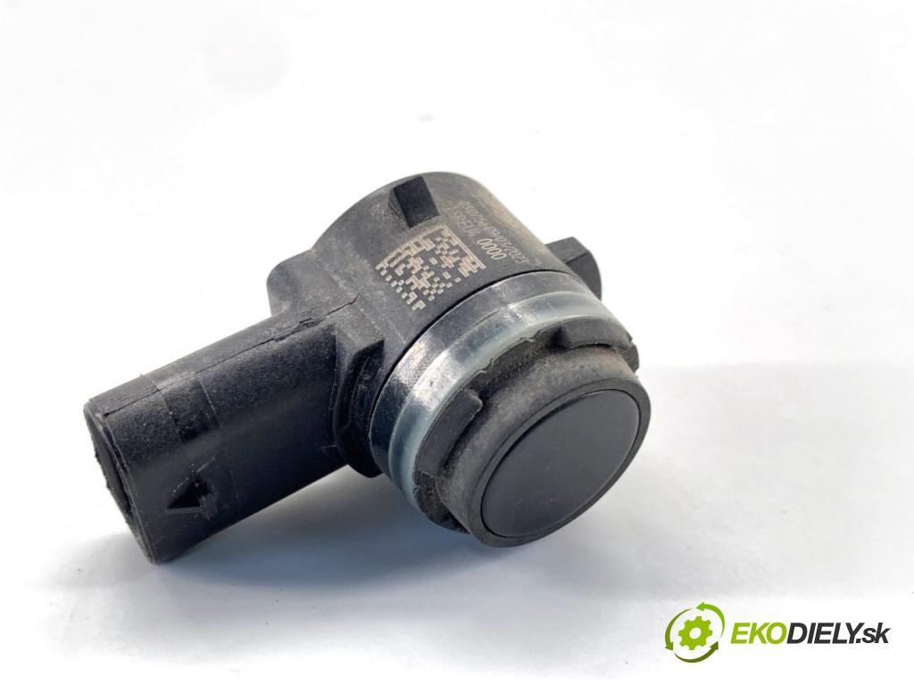 VOLVO XC60 II SUV 2020 173 kW B5 Mild-Hybrid AWD 1969 snímač PDC 31471005