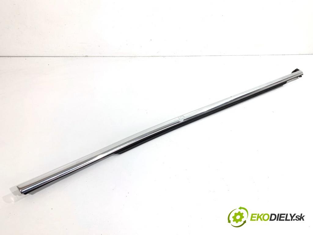 VOLVO XC60 II SUV 2020 173 kW B5 Mild-Hybrid AWD 1969 Lišta Sbírání: zad ľavy