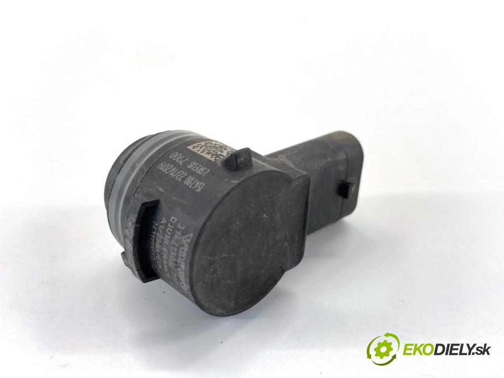 VOLVO XC60 II SUV 2020 173 kW B5 Mild-Hybrid AWD 1969 snímač PDC 31471301