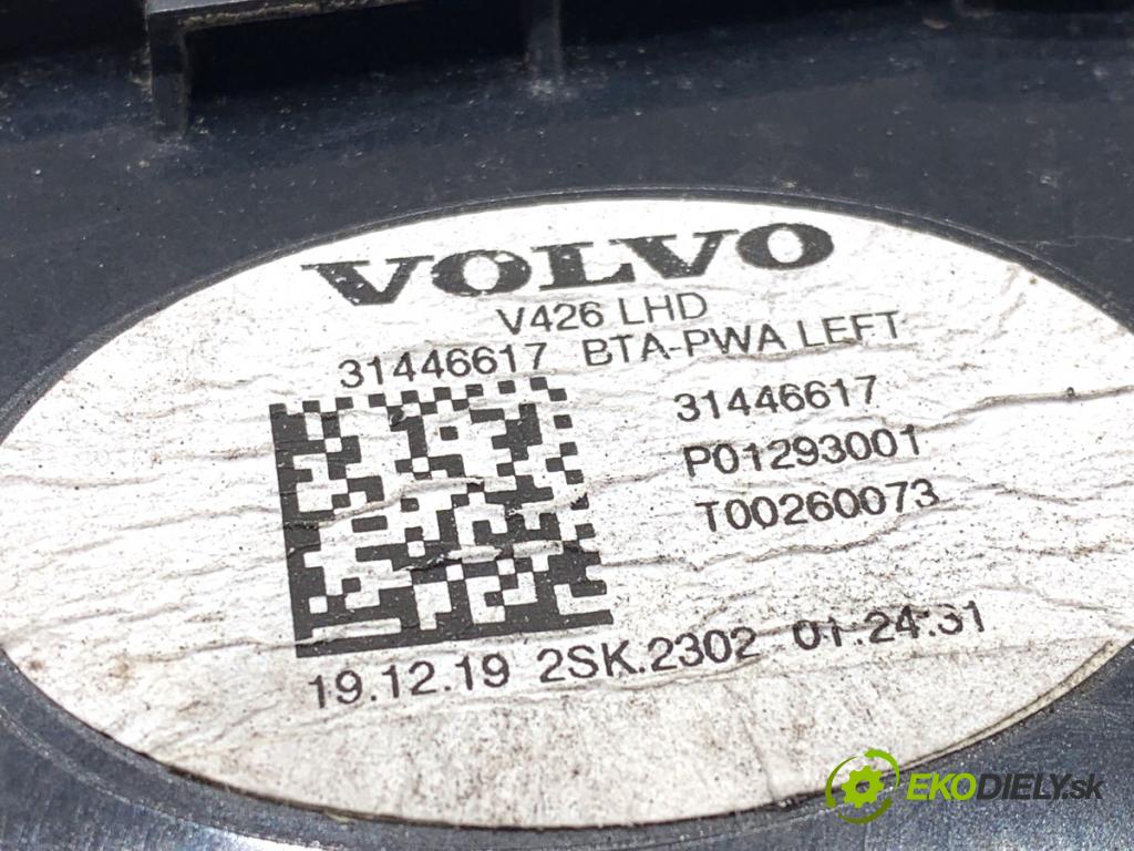VOLVO XC60 II SUV 2020 173 kW B5 Mild-Hybrid AWD 1969 světlo zadní část levá strana vnitřní 31446617 (Klika dveří ostatní)