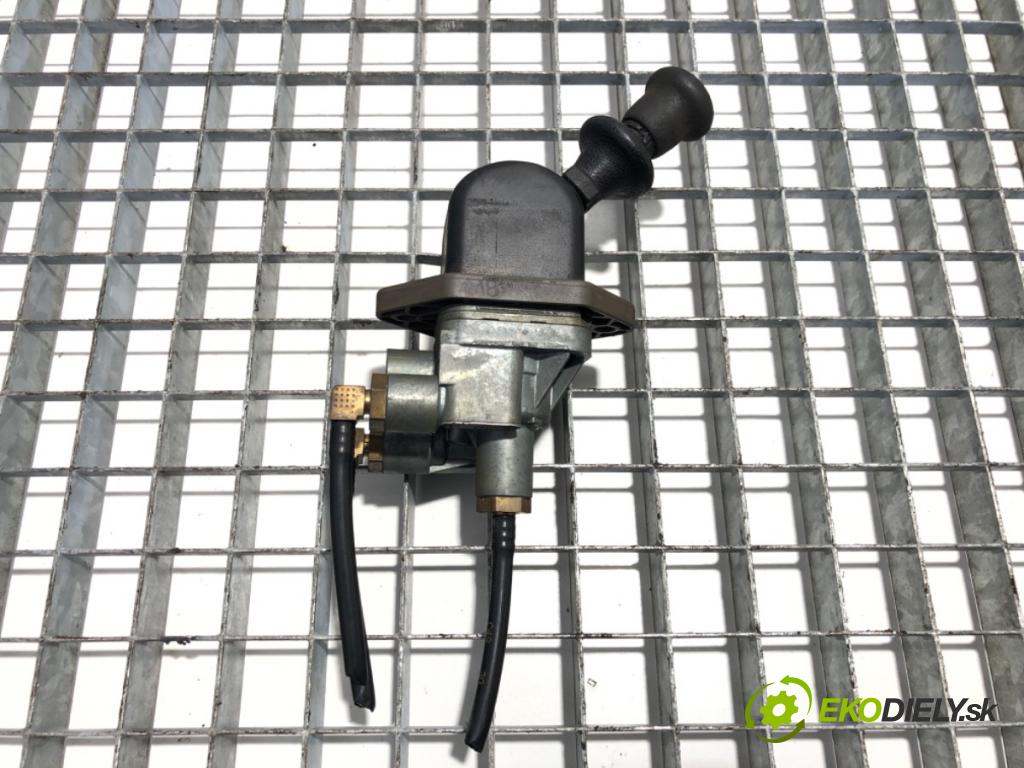 MERCEDES-BENZ ATEGO 2 Platforma / podwozie 2005 112115 kW 1215, 1215 L, 1216, 1216 L 112115 kW [152156 KM] olej napędowy 2004 - 2022 4249 Kulisa brzdy ručnej brzdy 