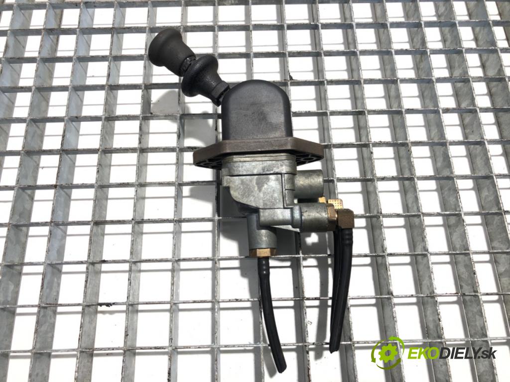 MERCEDES-BENZ ATEGO 2 Platforma / podwozie 2005 112115 kW 1215, 1215 L, 1216, 1216 L 112115 kW [152156 KM] olej napędowy 2004 - 2022 4249 Kulisa brzdy ručnej brzdy