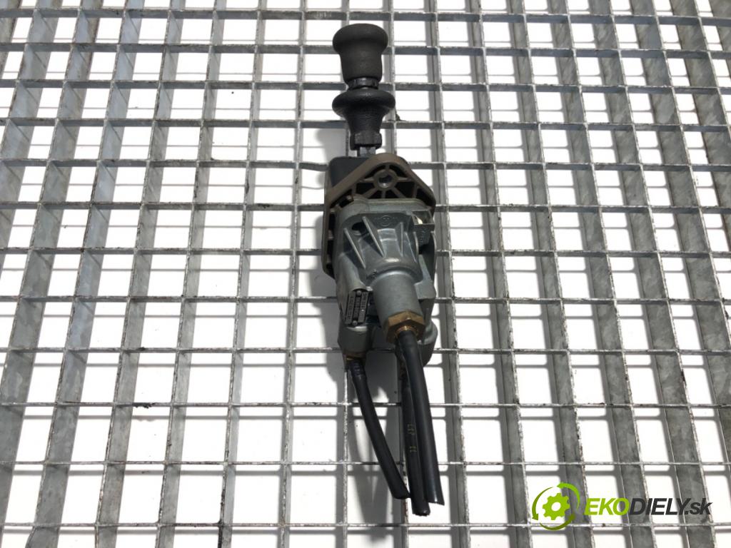 MERCEDES-BENZ ATEGO 2 Platforma / podwozie 2005 112115 kW 1215, 1215 L, 1216, 1216 L 112115 kW [152156 KM] olej napędowy 2004 - 2022 4249 Kulisa brzdy ručnej brzdy