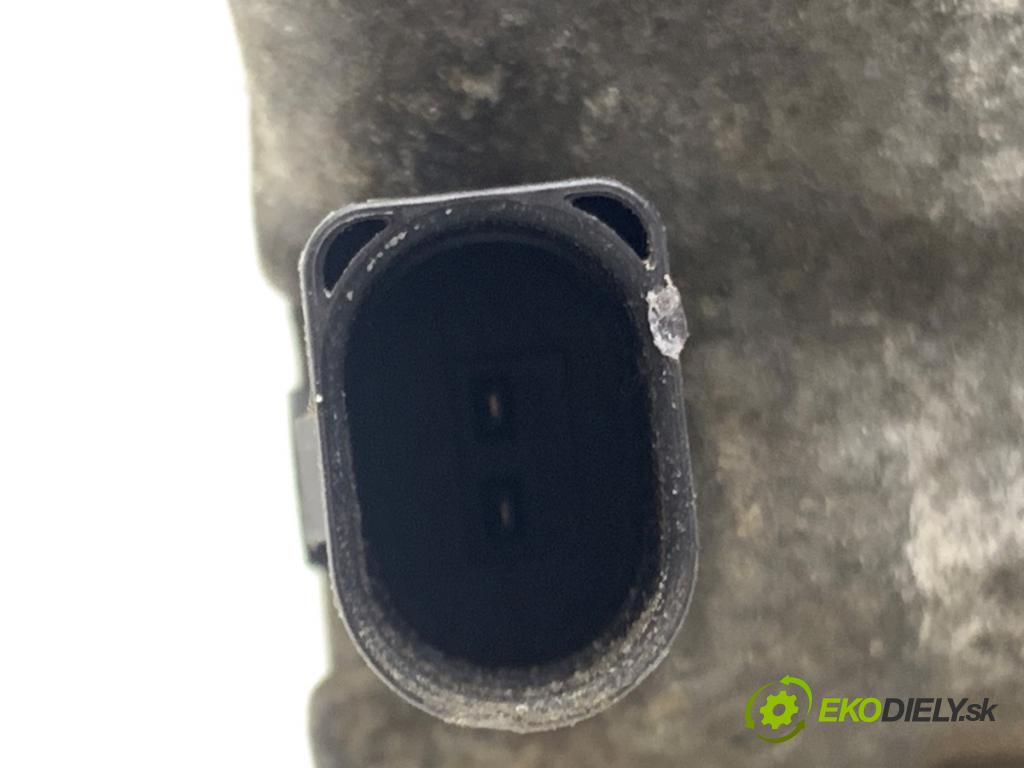 VW PASSAT B7 Kombi 2011 125 kW 2.0 TDI 1968 Kompresor klimatizácie 1K0820808B (Kompresor klimatizácie)