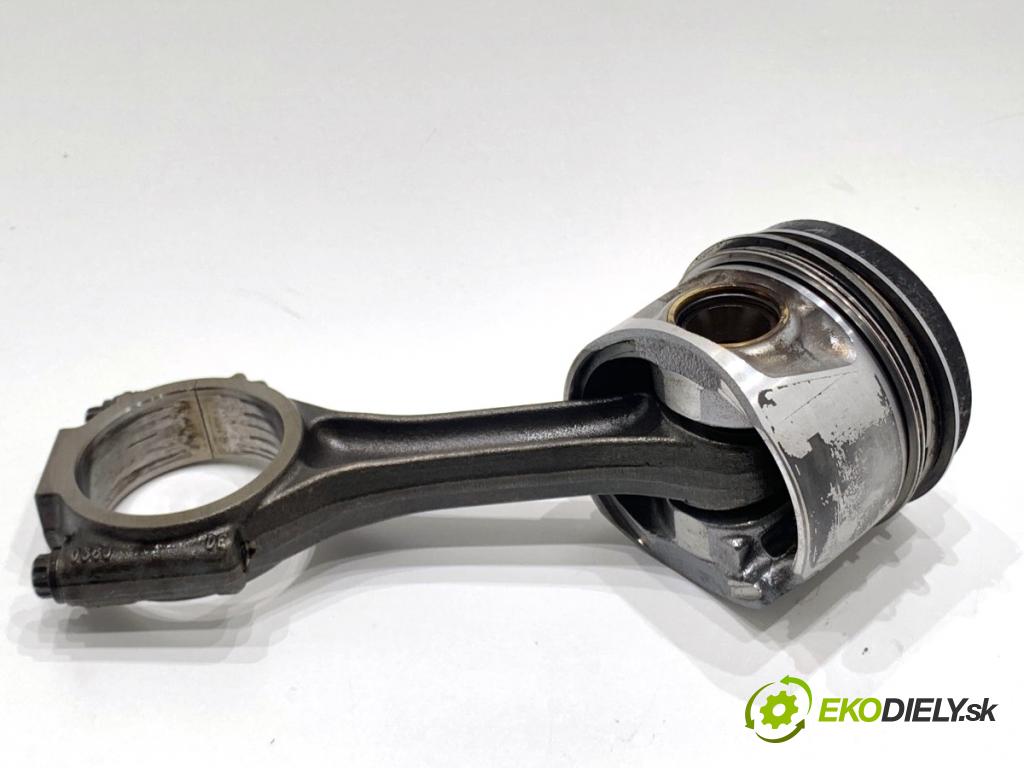 VW PASSAT B7 Kombi 2011 125 kW 2.0 TDI 1968 PÍST: ojnice 038J (Píst)