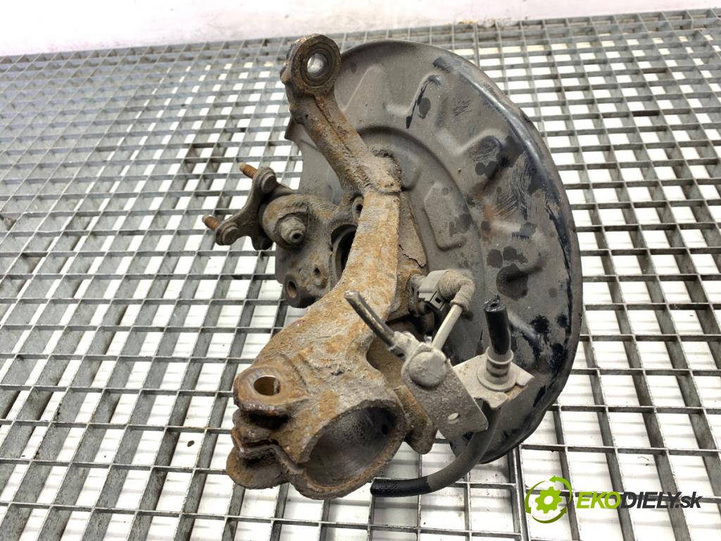 SKODA OCTAVIA III Kombi 2015 110 kW 2.0 TDI 1968 náboj ľavy predný