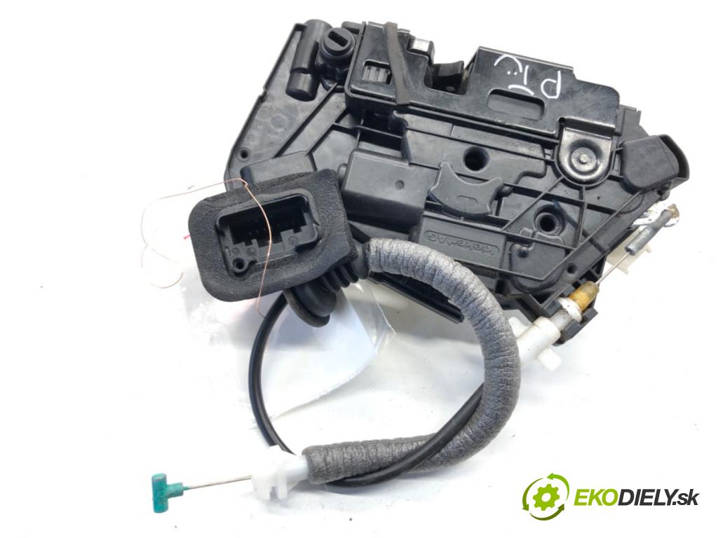 SKODA OCTAVIA III Kombi 2015 110 kW 2.0 TDI 1968 zámok Dvere pravy zad 5E0839016