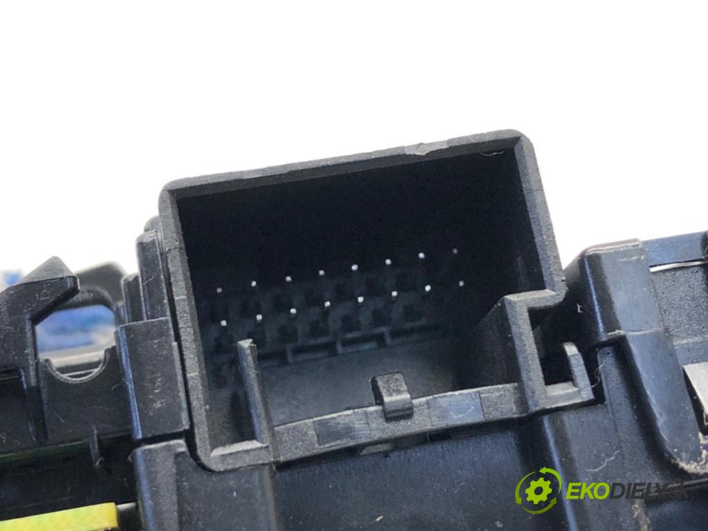 SKODA OCTAVIA III Kombi 2015 110 kW 2.0 TDI 1968 Krúžok, slimák airbag 5Q0953549E (Airbag)