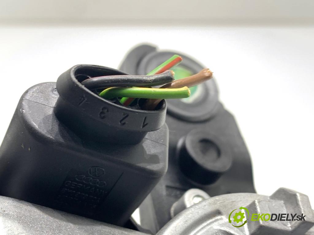 SKODA OCTAVIA III Kombi 2015 110 kW 2.0 TDI 1968 Motor stieračov zad 5F4955711