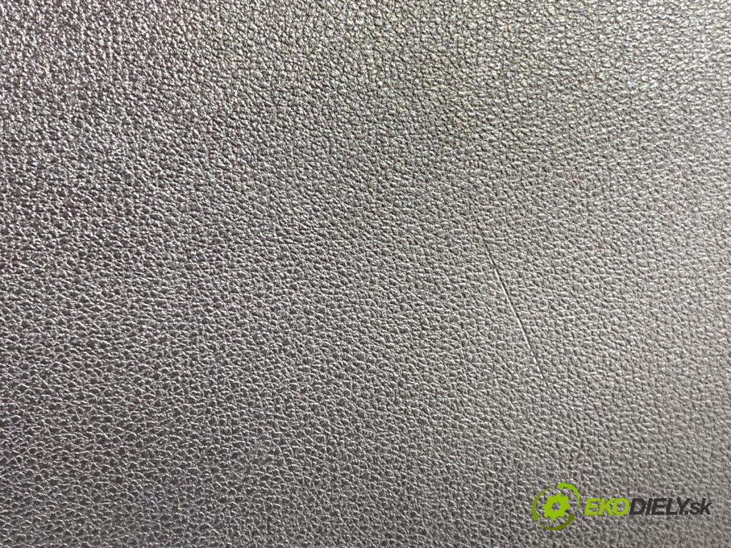 SKODA OCTAVIA III Kombi 2015 110 kW 2.0 TDI 1968 Priehradka, kastlík spolujazdca 5E1857121A (Priehradka (kastlík))