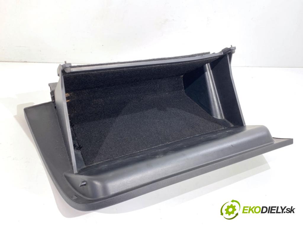 SKODA OCTAVIA III Kombi 2015 110 kW 2.0 TDI 1968 Priehradka, kastlík spolujazdca 5E1857121A (Priehradka (kastlík))