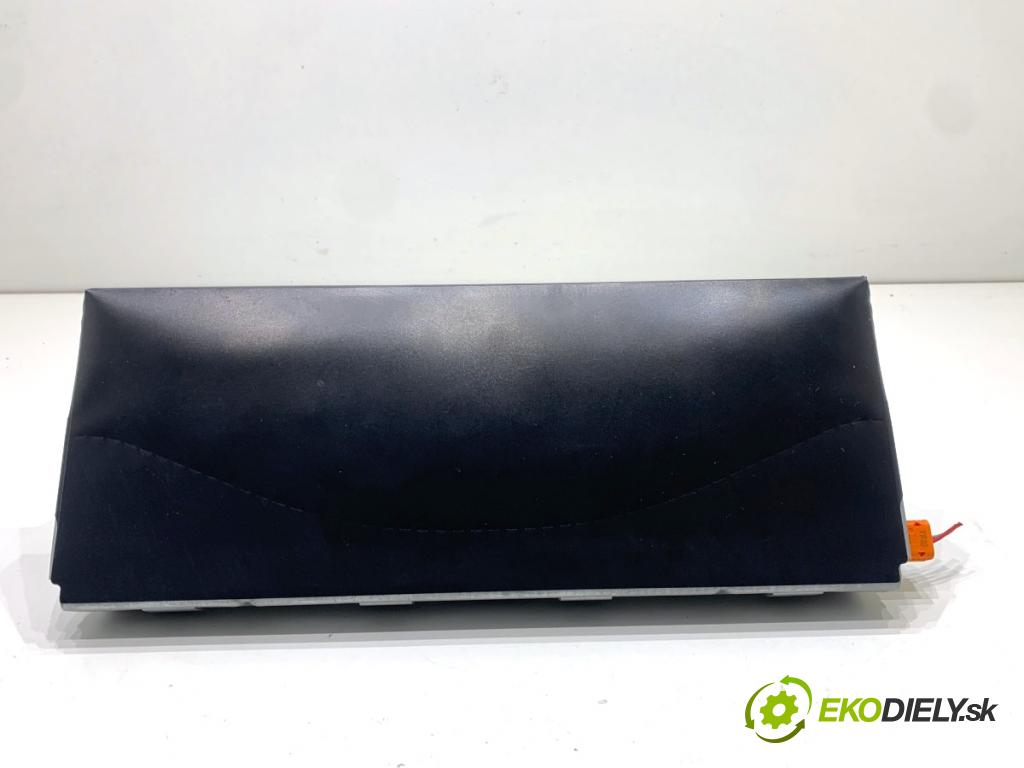 SKODA OCTAVIA III Kombi 2015 110 kW 2.0 TDI 1968 AirBag koleno: 5G1880841C