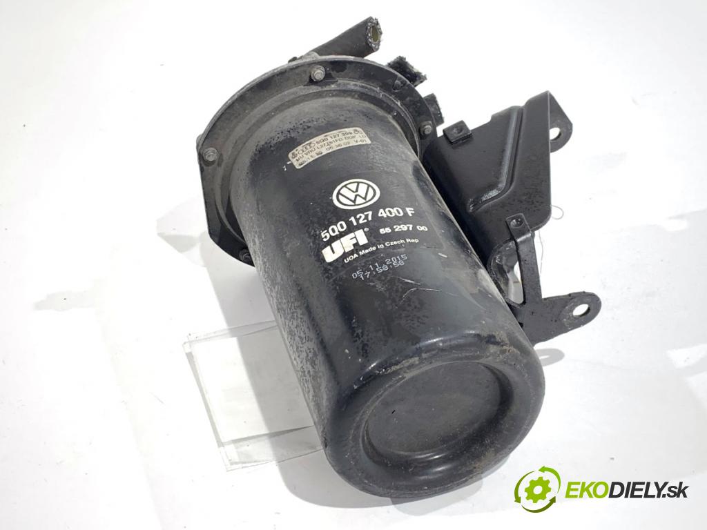 SKODA OCTAVIA III Kombi 2015 110 kW 2.0 TDI 1968 obal filtra paliva 5Q0127400F (Kryt palivového filtru)