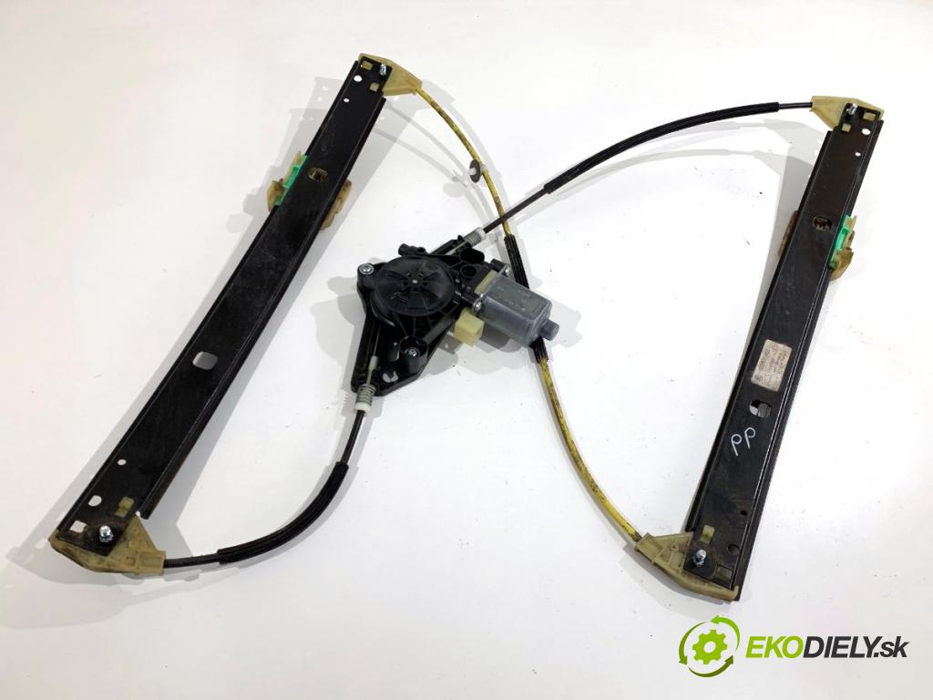 SKODA OCTAVIA III Kombi 2015 110 kW 2.0 TDI 1968 Mechanizmus okna pravy predný 5Q0959802B 5E0837462