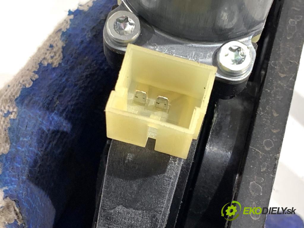 SKODA OCTAVIA III Kombi 2015 110 kW 2.0 TDI 1968 Mechanizmus okna pravy predný 5Q0959802B 5E0837462