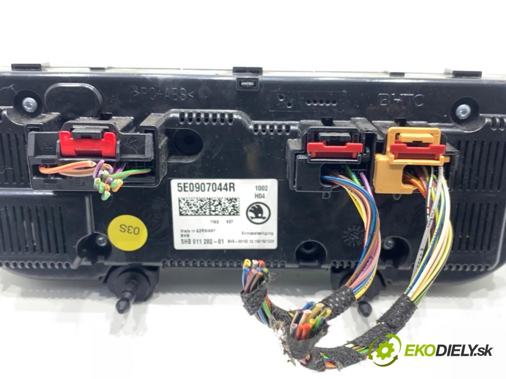SKODA OCTAVIA III Kombi 2015 110 kW 2.0 TDI 1968 Panel ovládania kúrenia 5E0907044R (Prepínacie páčky pod volantom)