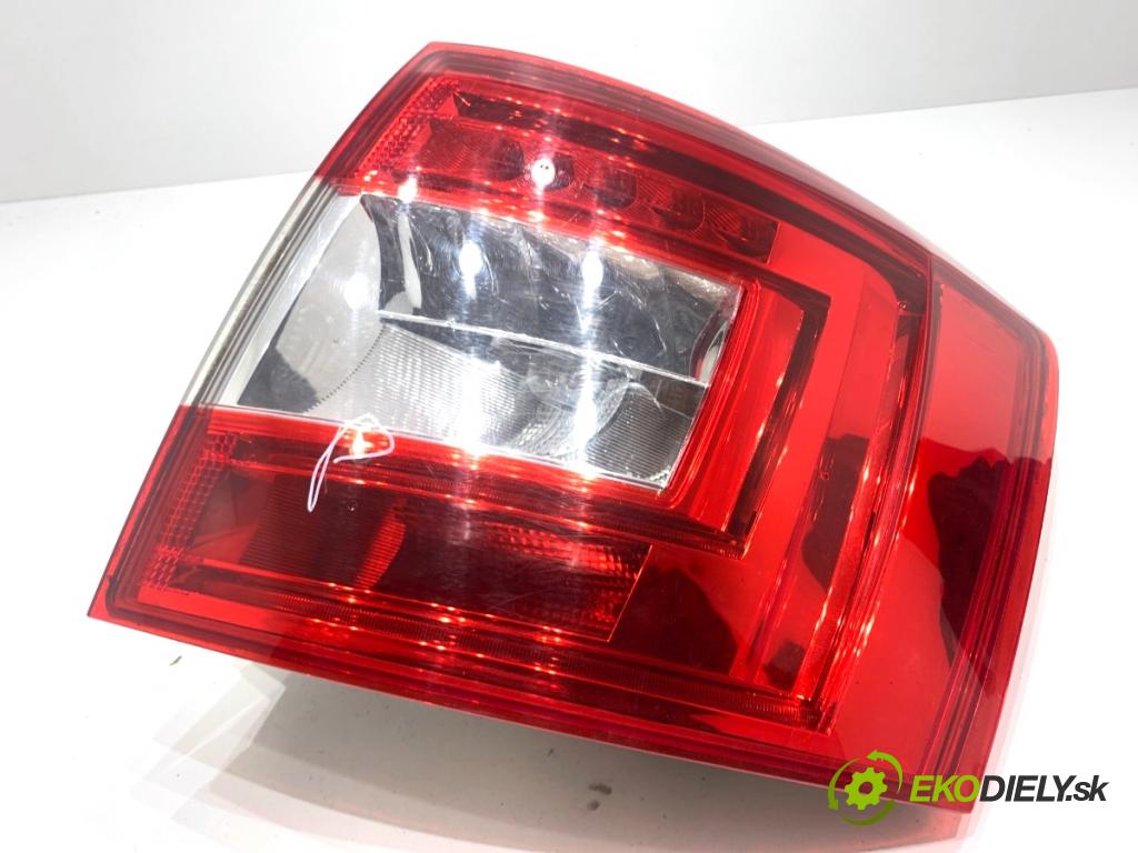 SKODA OCTAVIA III Kombi 2015 110 kW 2.0 TDI 1968 Svetlo pravy zad 5E9945096A 5E9945112A