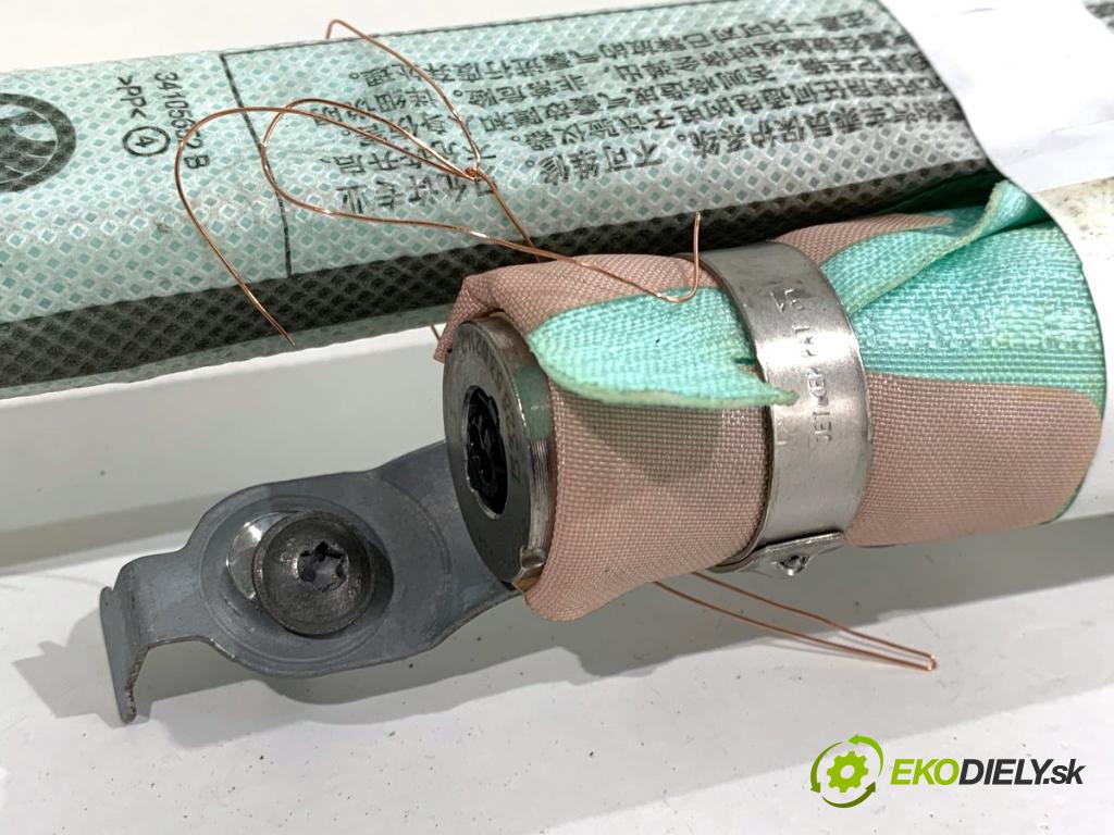 SKODA OCTAVIA III Kombi 2015 110 kW 2.0 TDI 1968 Stropný ľavy 5E0880741